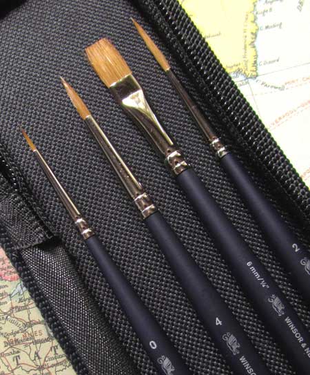 A close of the Winsor and Newton 656 Artists Sable Travel Set